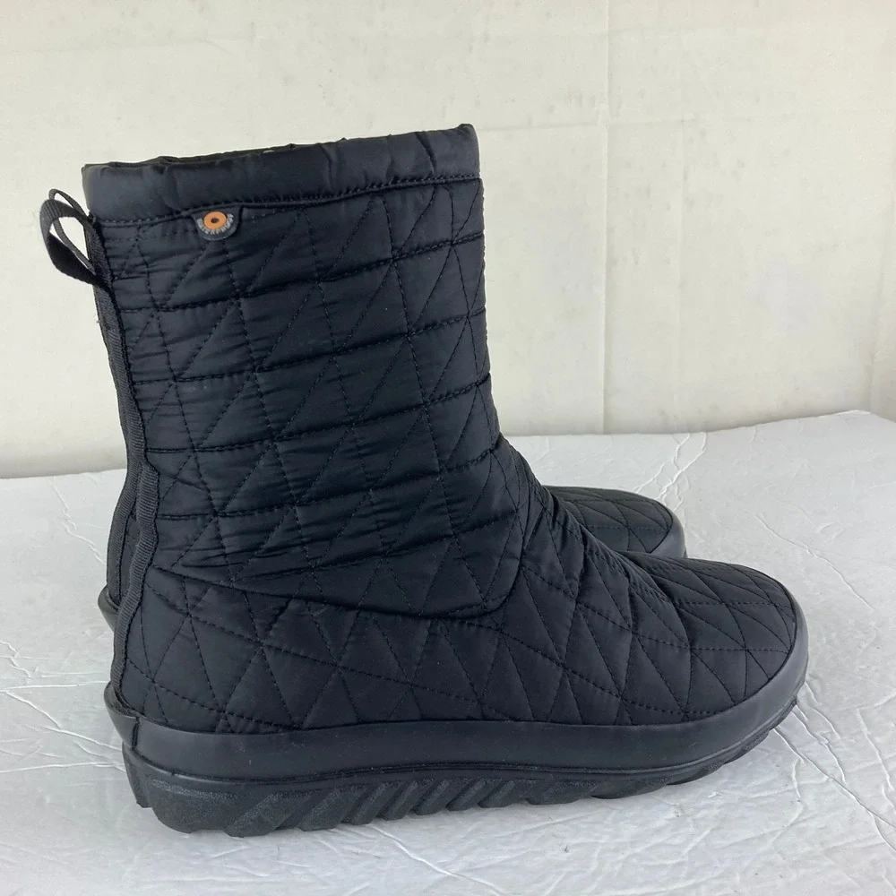 Bogs Snowday II Mid Women sz 10 Black Waterproof Quilted Snow Boots Gorpcore